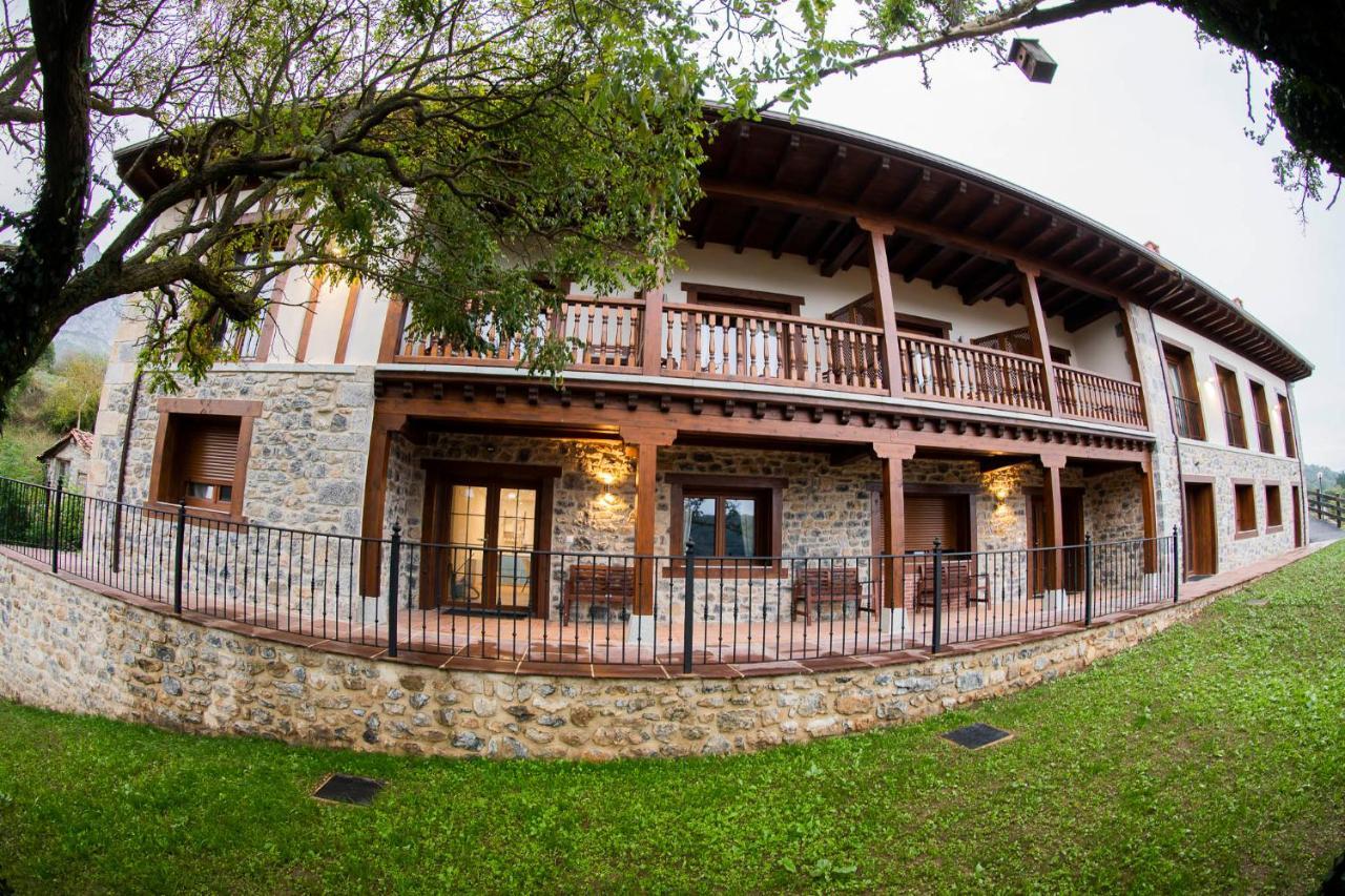 Apartamentos Los Picos De Europa Colio Luaran gambar