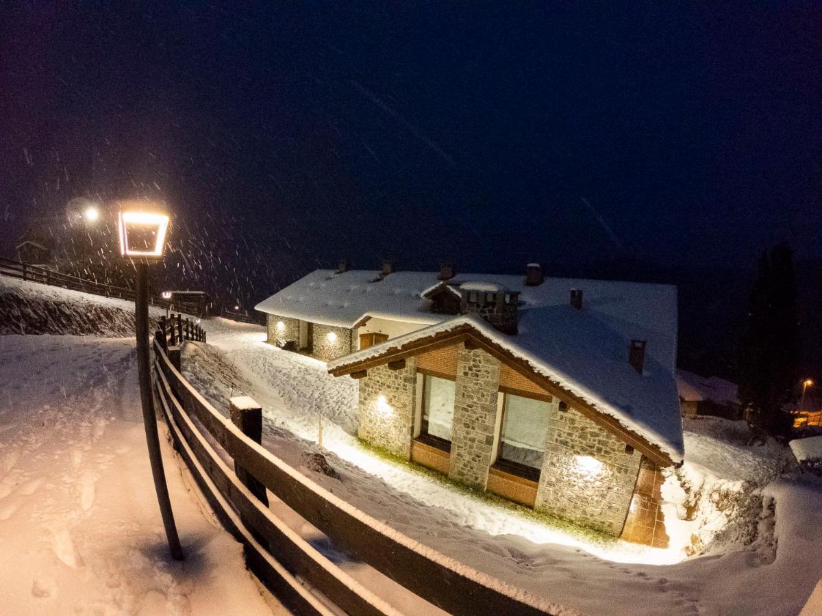 Apartamentos Los Picos De Europa Colio Luaran gambar